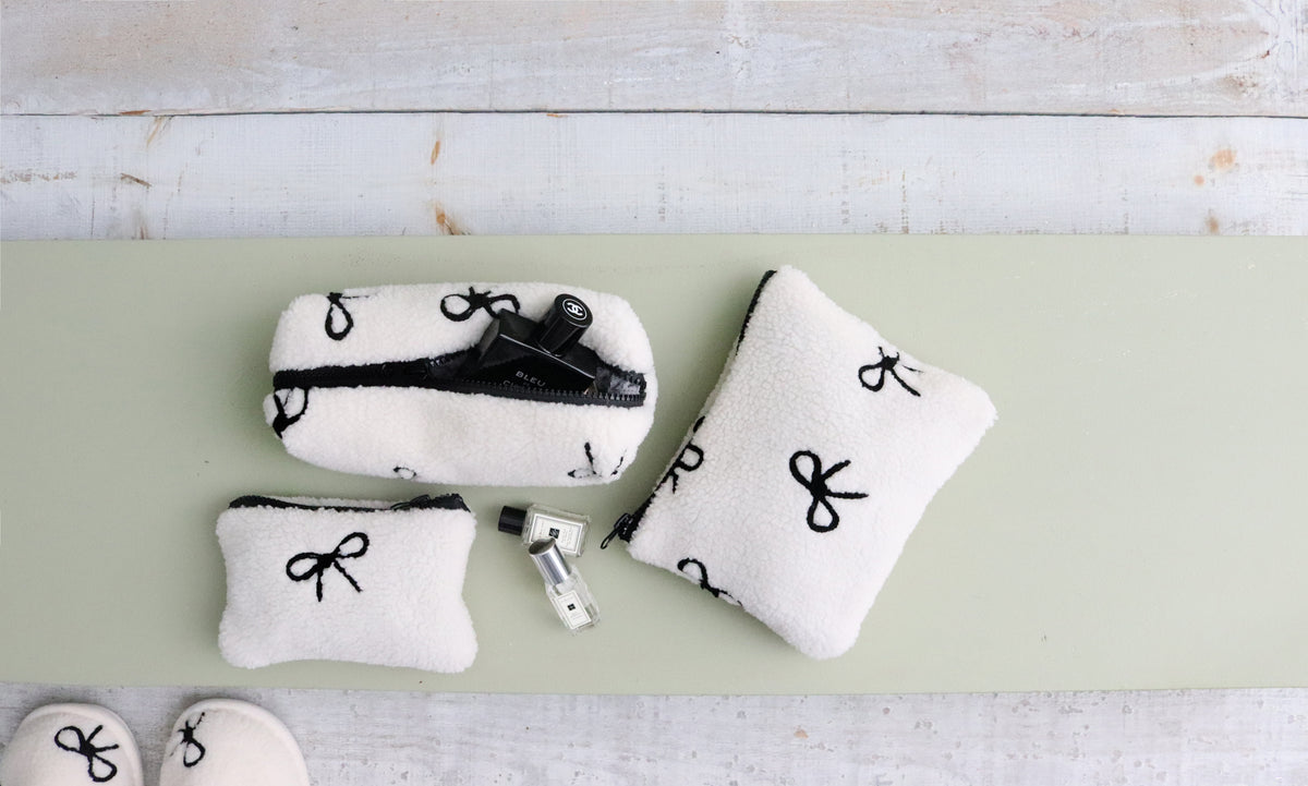 Textured Bow Toiletry Bag Cream