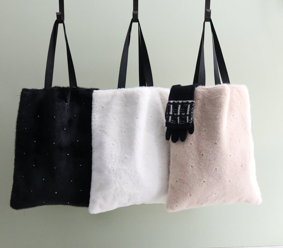 Pearl Accent Tote Bag Black
