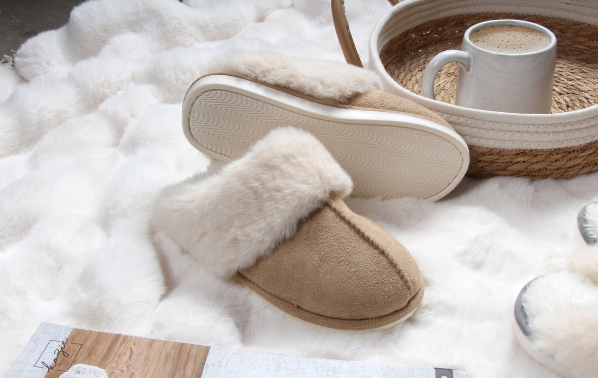 Aspen Sherpa Lined Scuff Slippers 12 Pack Natural