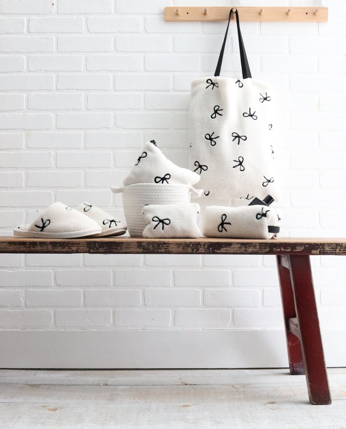 Textured Bow Tote Bag Cream